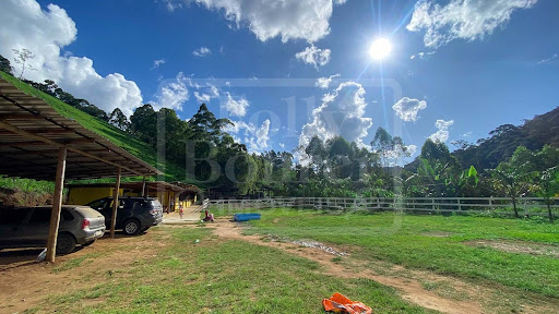 Fazenda em Amparo  -  Nova Friburgo