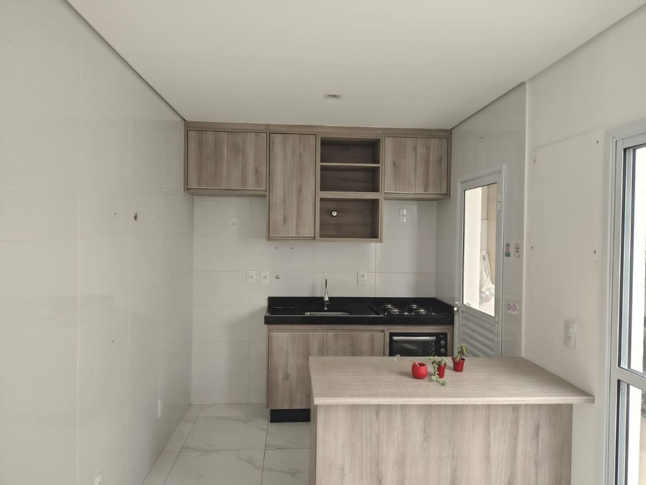 Casa à venda com 2 quartos, 2 suítes, 2 vagas e 109m² no Jardim Simus, Sorocaba (SP) — foto 3 de 10