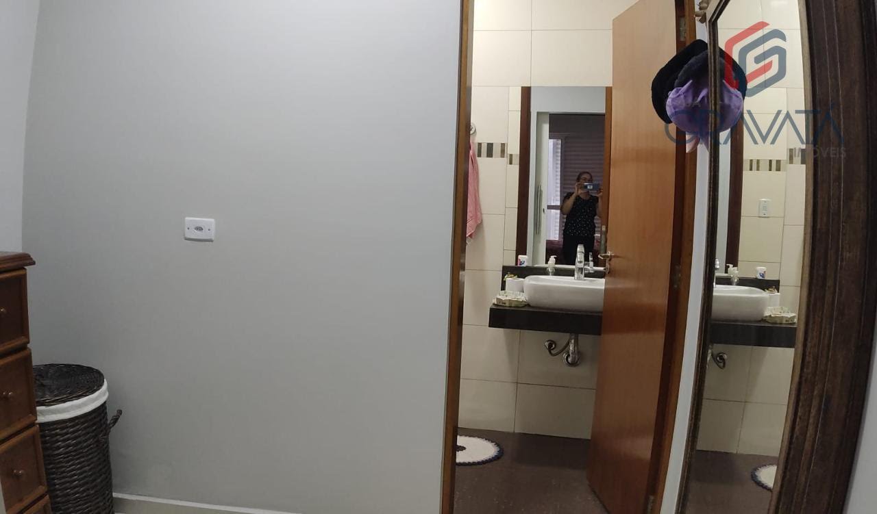 Casa à venda com 4 quartos, 3 suítes, 3 vagas e 280m² no Jardim Pedroso, Mauá (SP) — foto 18 de 25