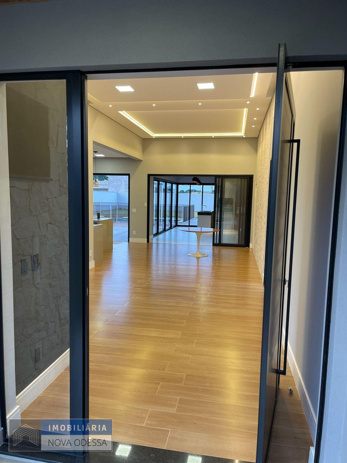 Casa à venda com 3 quartos, 3 suítes, 4 vagas e 356m² no Estância Hípica, Nova Odessa (SP) — foto 7 de 16