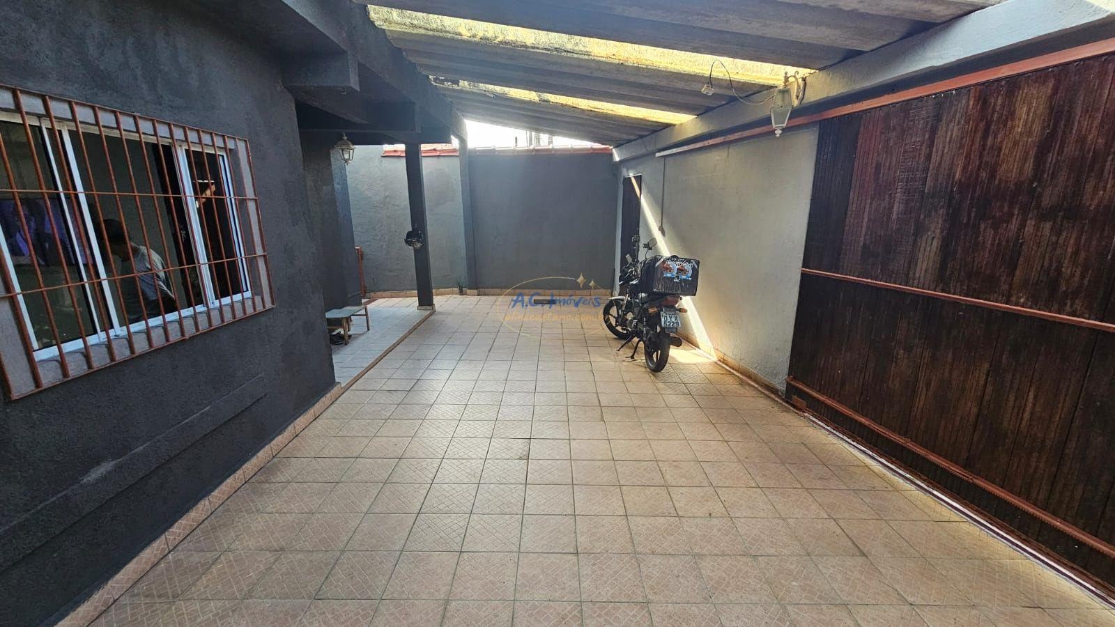 Casa à venda com 3 quartos, 1 suíte, 3 vagas e 190m² no Guilhermina, Praia Grande (SP) — foto 4 de 30