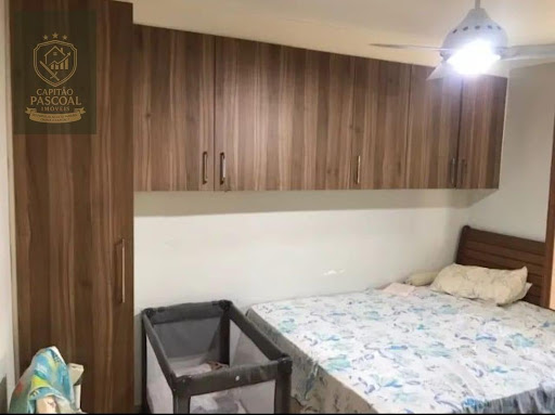 Quarto com modulados 