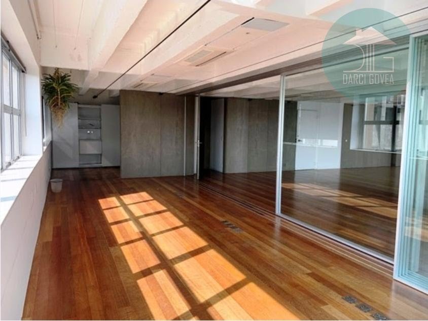 Casa à venda com 2 banheiros, 2 vagas e 201m² no Itaim Bibi, São Paulo (SP) — foto 6 de 11
