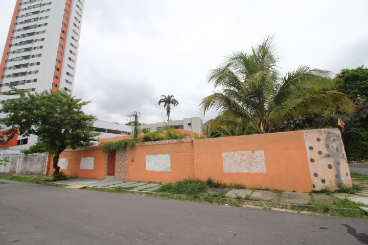 casa para venda bairro tamarineira com piscina