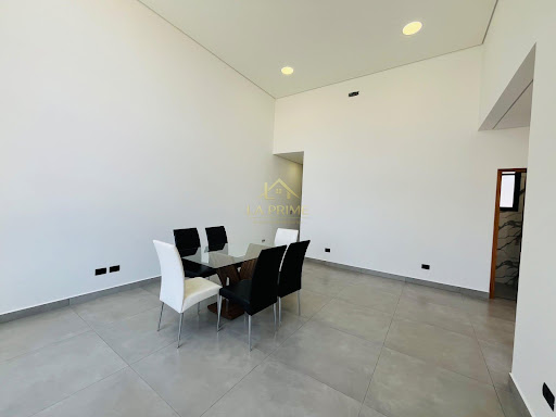 Casa em Condomínio no Campos do conde em Sorocaba, 155.6m², 03 dormitórios, 01 suíte , 04 vagas de garagem.