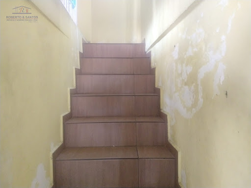 Escadas para os dormitórios