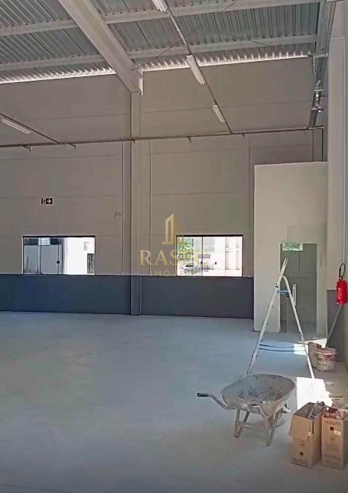Comercial para alugar com 3 banheiros, 3 vagas e 455m² no Figueira, Gaspar (SC) — foto 6 de 7