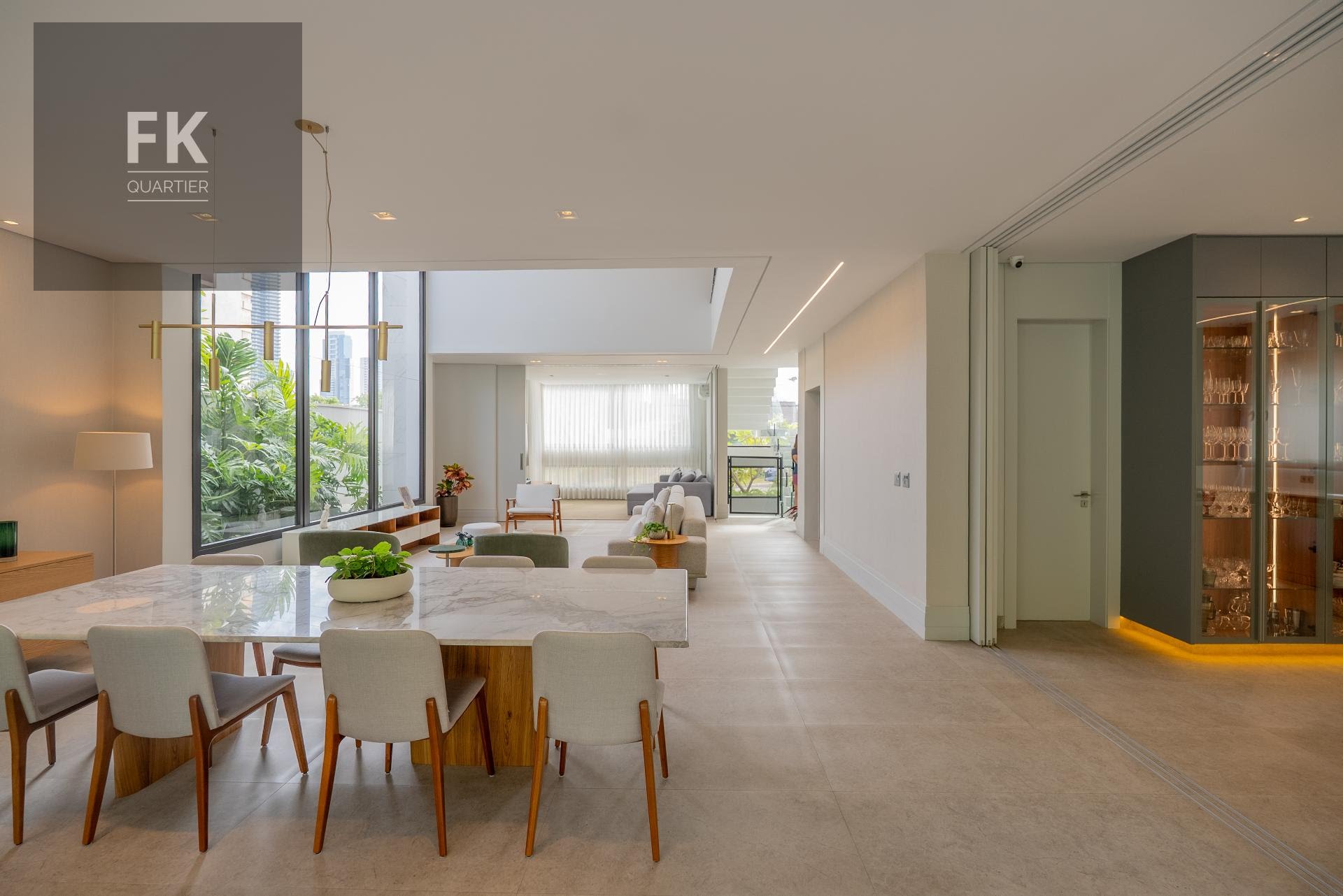 Casa à venda com 4 quartos, 4 suítes, 6 vagas e 537m² no Alphaville Residencial Dois, Barueri (SP) — foto 7 de 30