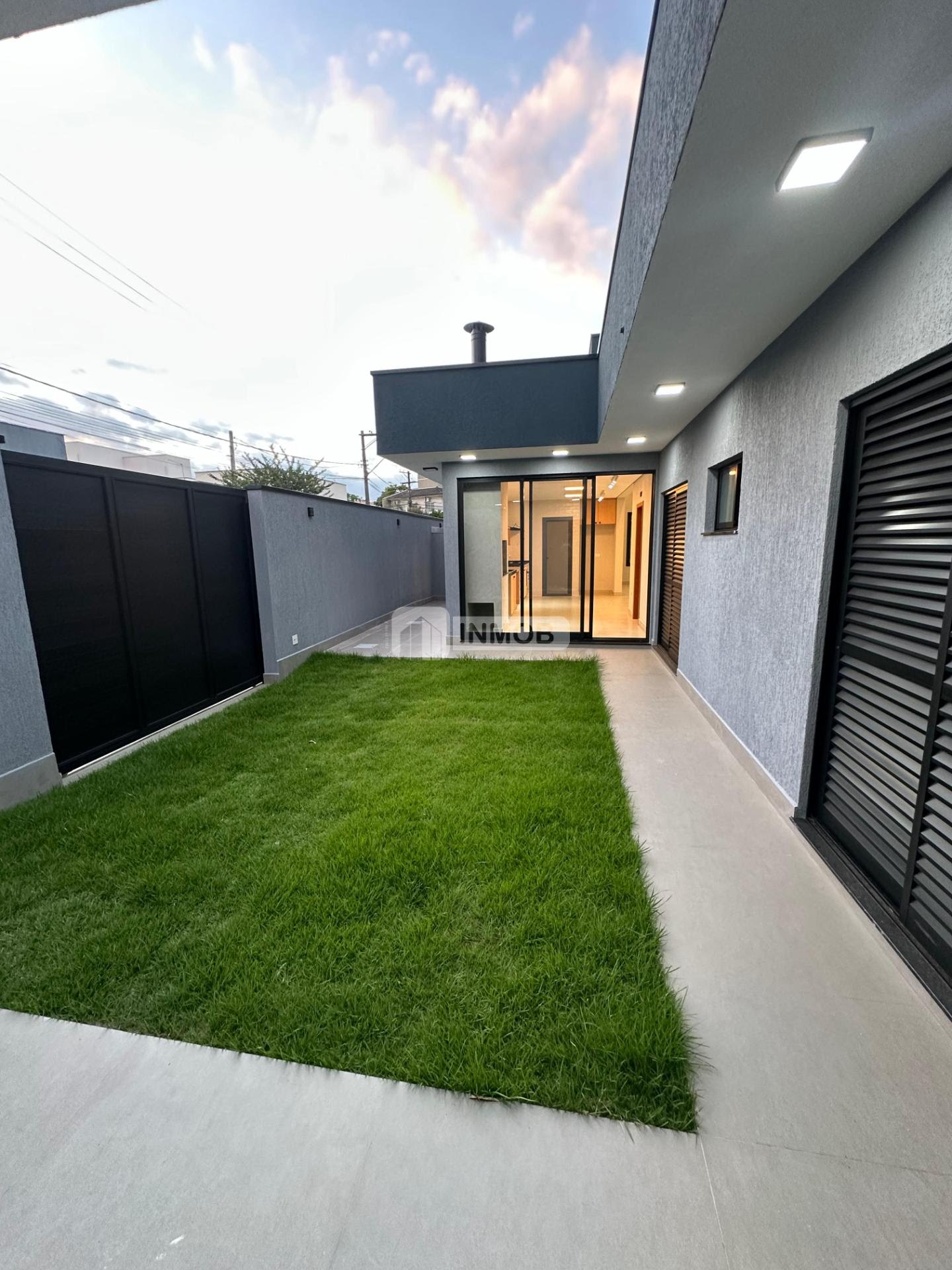 Casa à venda com 3 quartos, 1 suíte, 2 vagas e 215m² no Caminho Novo, Tremembé (SP) — foto 3 de 20