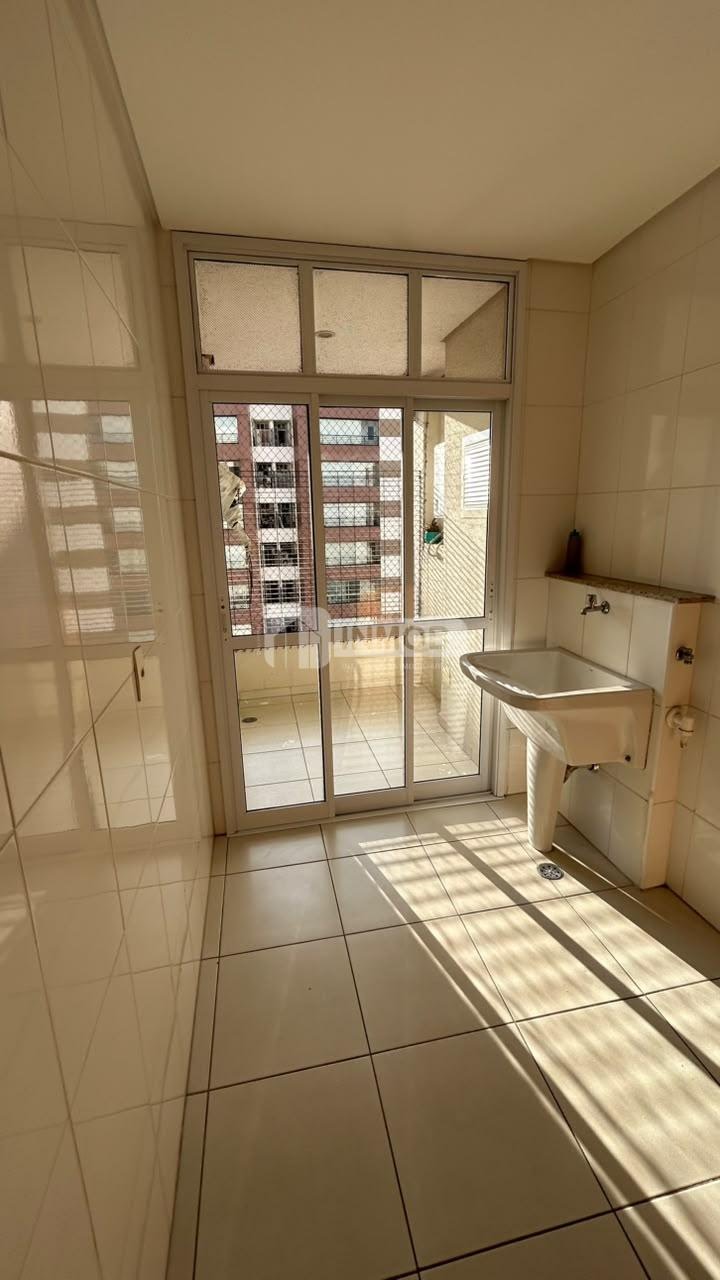 Apartamento para alugar com 4 quartos, 2 suítes, 2 vagas e 155m² no Vila Edmundo, Taubaté (SP) — foto 16 de 30