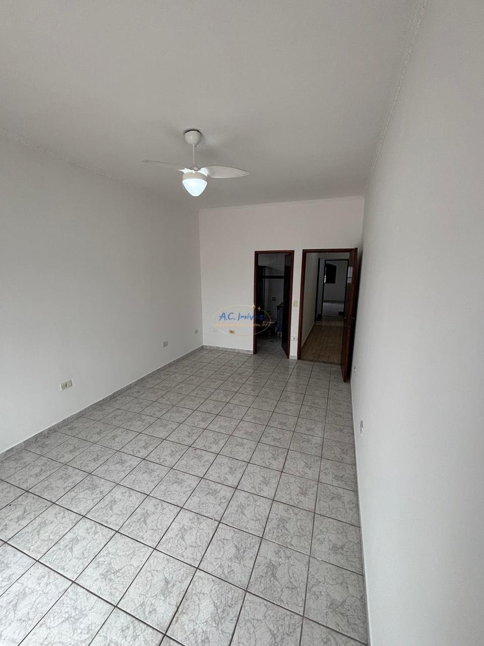 Casa à venda com 2 quartos, 1 suíte, 2 vagas e 150m² no Vila Assuncao, Praia Grande (SP) — foto 7 de 23