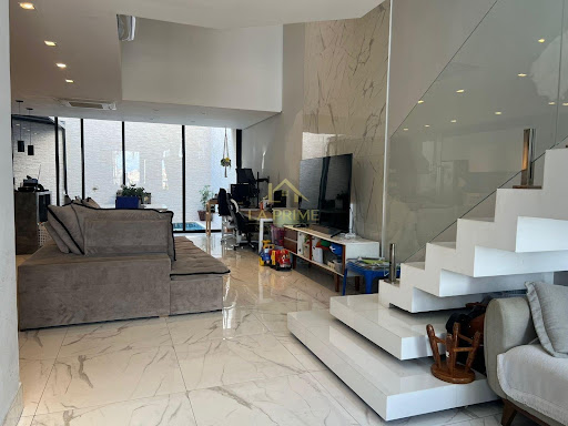 Casa em Condomínio no Jardim Eucaliptos em Sorocaba, 199m²,  03 dormitórios, 01 suíte , 02 vagas de garagem.