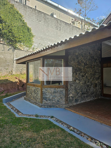 Casa em Condomínio na Granja Viana, 3 Dorms, 250m² à Venda