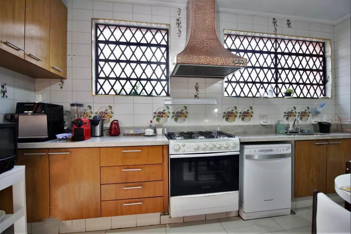 Casa à venda com 6 quartos, 4 suítes, 9 vagas e 600m² no Morumbi, São Paulo (SP) — foto 28 de 30