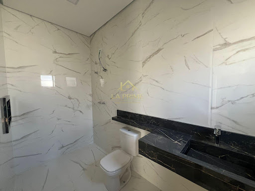 Casa à venda no Condomínio Villagio Wanel – Sorocaba/SP 140m² de área construída, 03 dormitórios, sendo 01 suíte e 02 vagas de garagem.