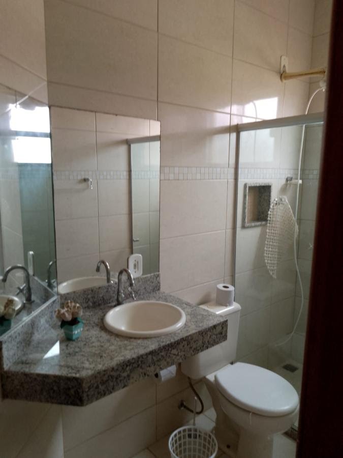 Casa à venda com 3 quartos, 2 suítes, 3 vagas e 210m² no Extensão Serramar, Rio das Ostras (RJ) — foto 8 de 8