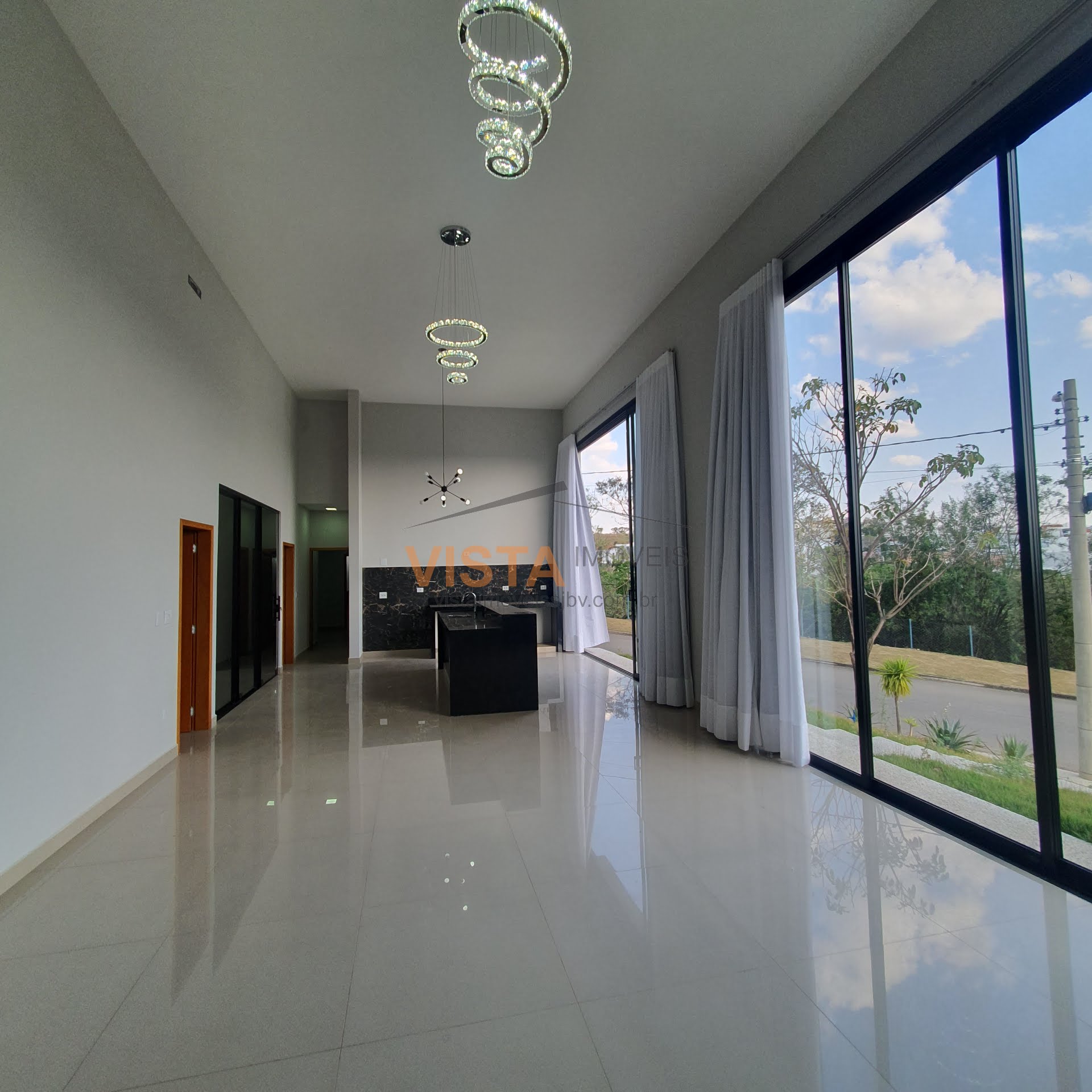 Casa à venda com 3 quartos, 3 suítes, 4 vagas e 420m² no Jardim Vila Rica, São João da Boa Vista (SP) — foto 11 de 28