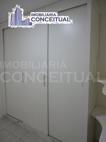 Quarto 1 - Armário