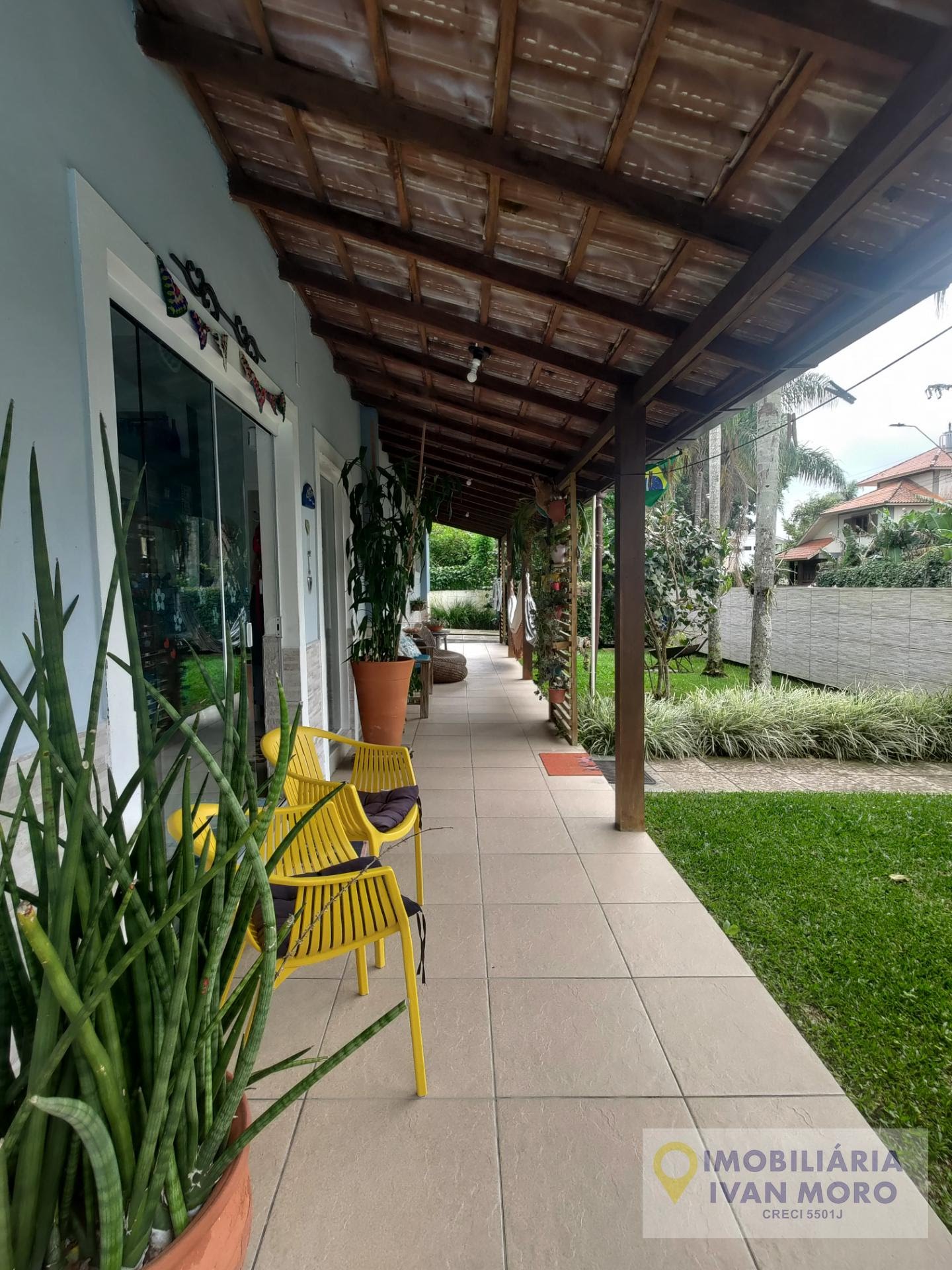 Casa à venda com 4 quartos, 3 suítes, 2 vagas e 230m² no Daniela, Florianópolis (SC) — foto 5 de 30