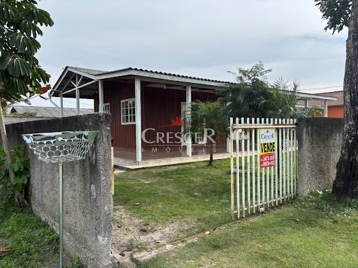 Duas casas a venda próximo do mar em Matinhos