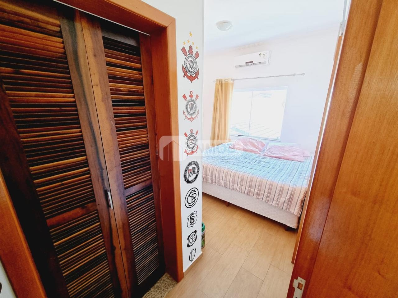 Casa à venda com 4 quartos, 3 suítes, 2 vagas e 270m² no Caminho Novo, Tremembé (SP) — foto 15 de 30
