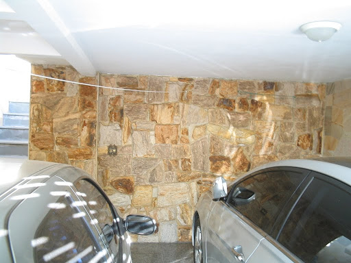 Garagem c/pedra madeira