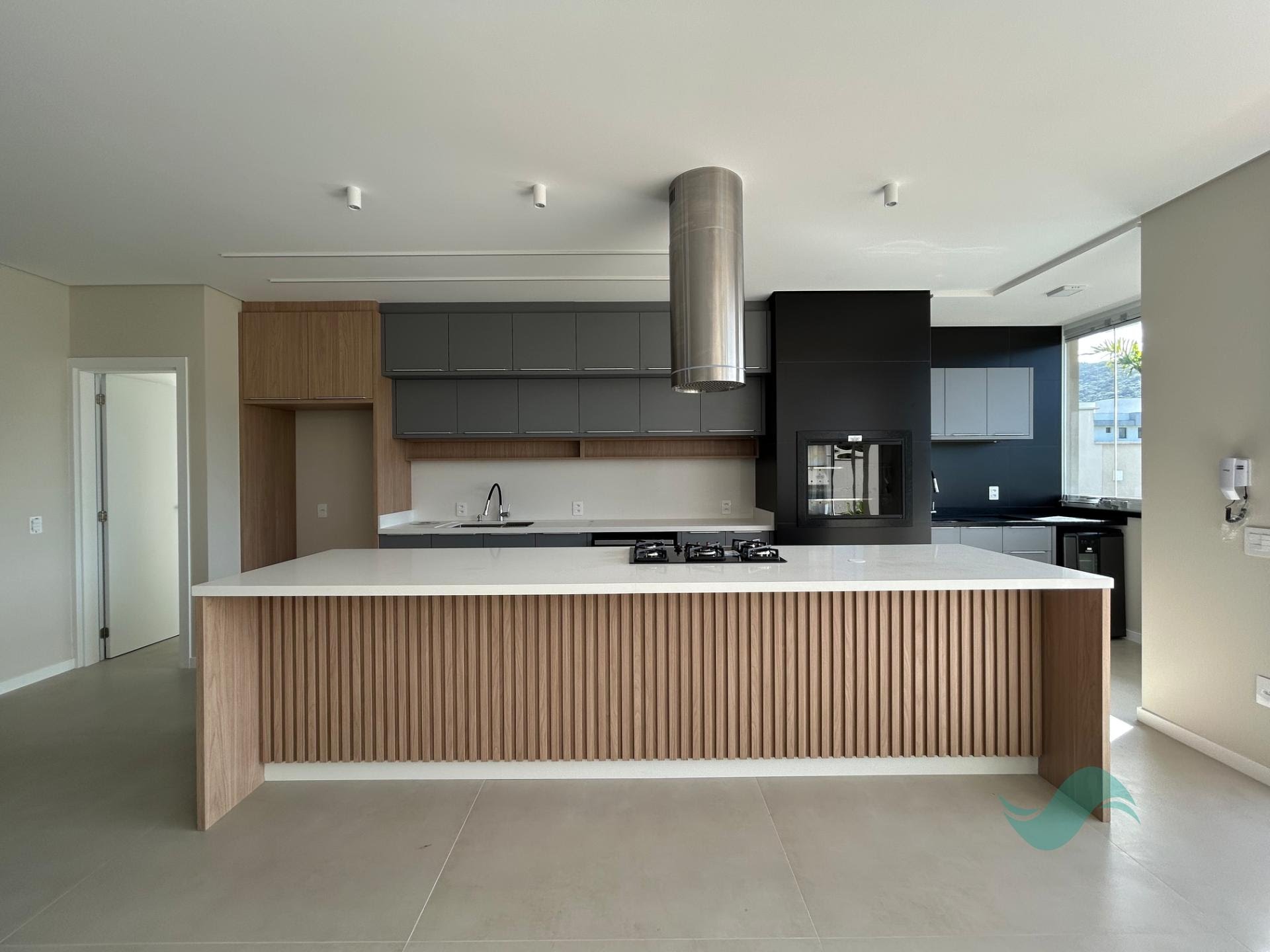 Casa à venda com 3 suítes, 2 vagas e 270m² no Lagoa da Conceição, Florianópolis (SC) — foto 5 de 22
