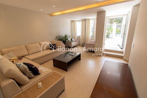 Casa, 4 quartos, 275 m² - Foto 1