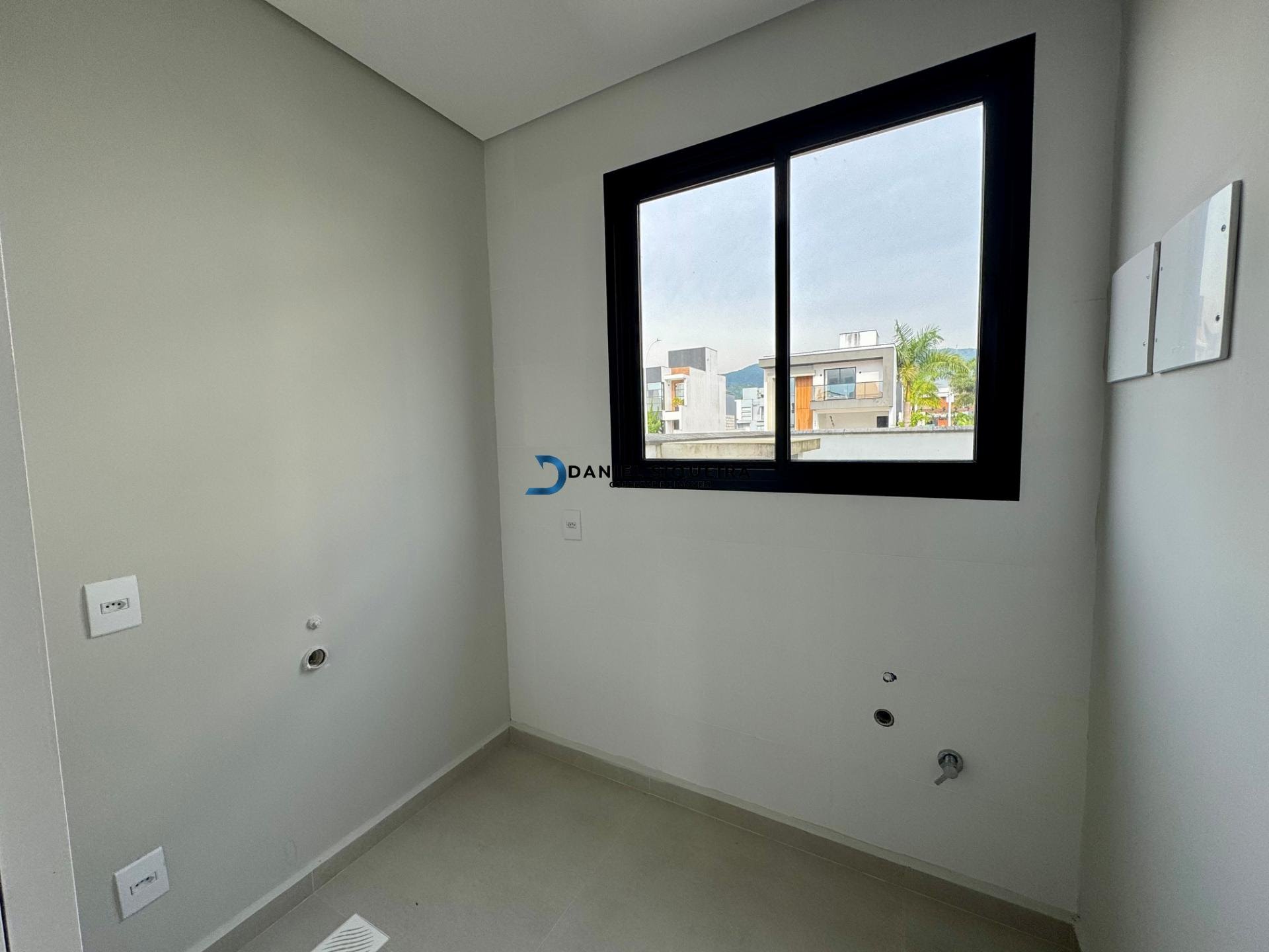 Casa à venda com 3 quartos, 1 suíte, 2 vagas e 189m² no Bairro Deltaville, Biguaçu (SC) — foto 10 de 28