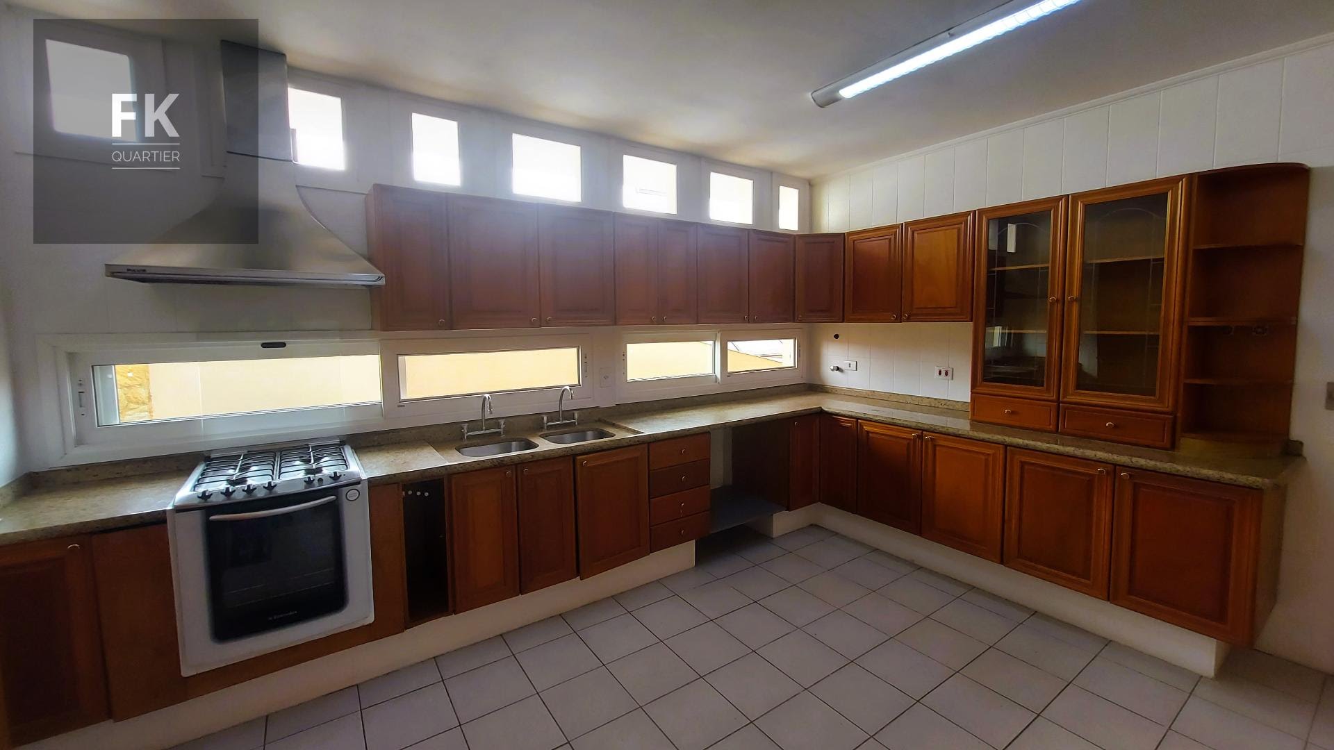 Casa à venda com 3 quartos, 1 suíte, 4 vagas e 275m² no Alphaville, Santana de Parnaíba (SP) — foto 25 de 30