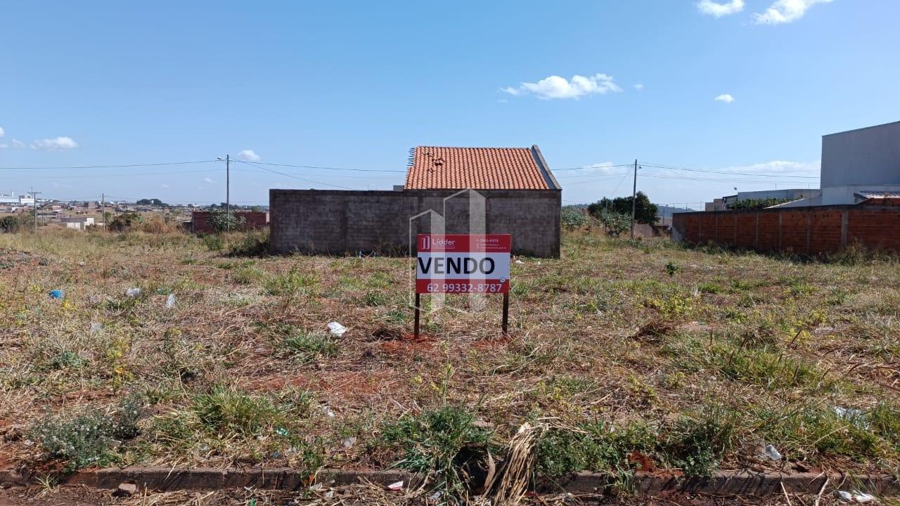 Terreno à venda com 240m² de terreno no Residencial Maria Monteiro, Trindade — foto principal