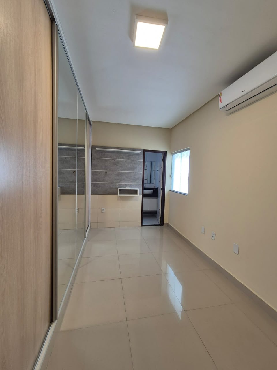 Casa à venda com 2 quartos, 1 suíte, 1 vaga e 81m² no Mangabeira, Feira de Santana (BA) — foto 10 de 28
