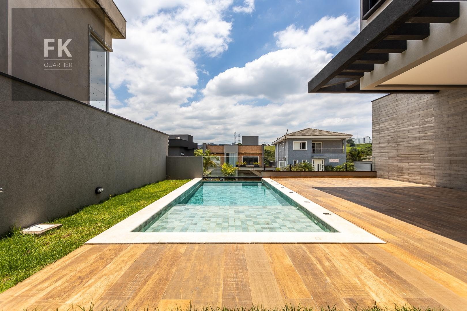 Casa à venda com 4 quartos, 4 suítes, 6 vagas e 364m² no Residencial Burle Marx, Santana de Parnaíba (SP) — foto 18 de 30