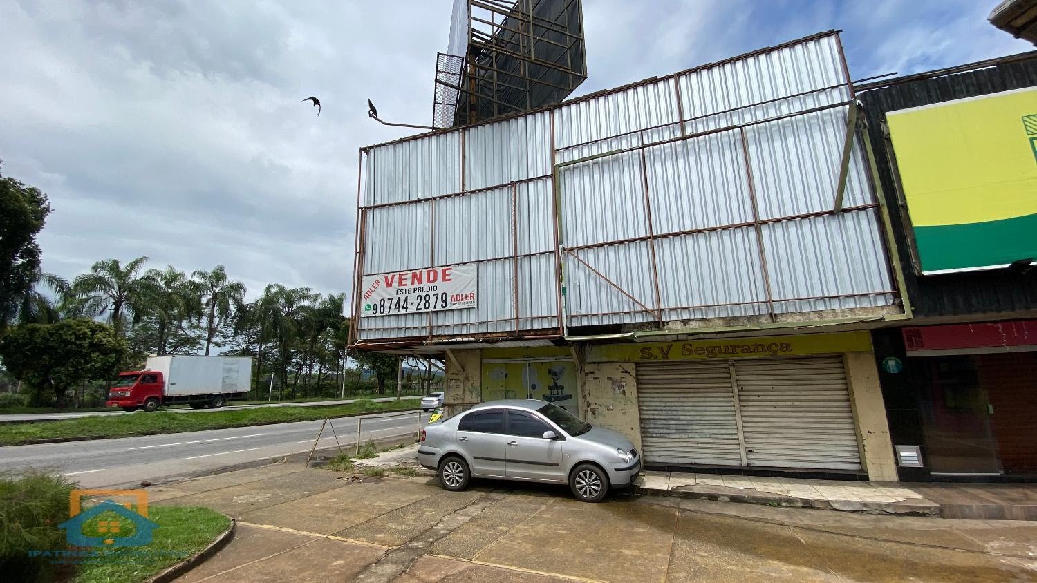 Loja à Venda em Horto, Ipatinga por R$ 1,1 Milhão