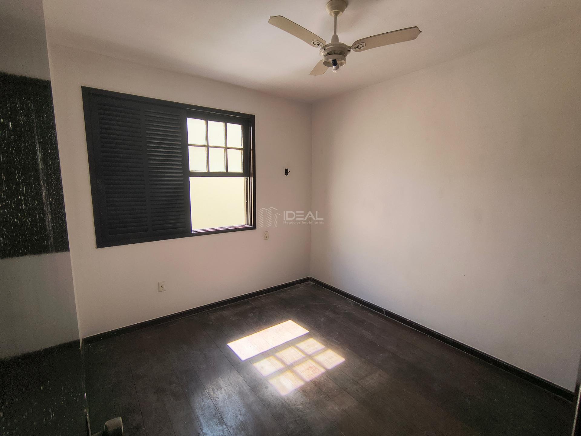 Casa para alugar com 4 quartos, 1 suíte, 4 vagas e 180m² no Flamboyant, Campos dos Goytacazes (RJ) — foto 25 de 30