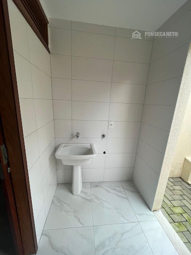c06e45fd-609e-4dae-bcc1-5a03f392bd9a.jpg