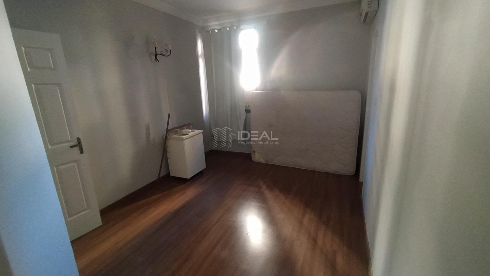 Casa à venda com 4 quartos, 2 suítes, 3 vagas e 198m² no Centro, Campos dos Goytacazes (RJ) — foto 25 de 29