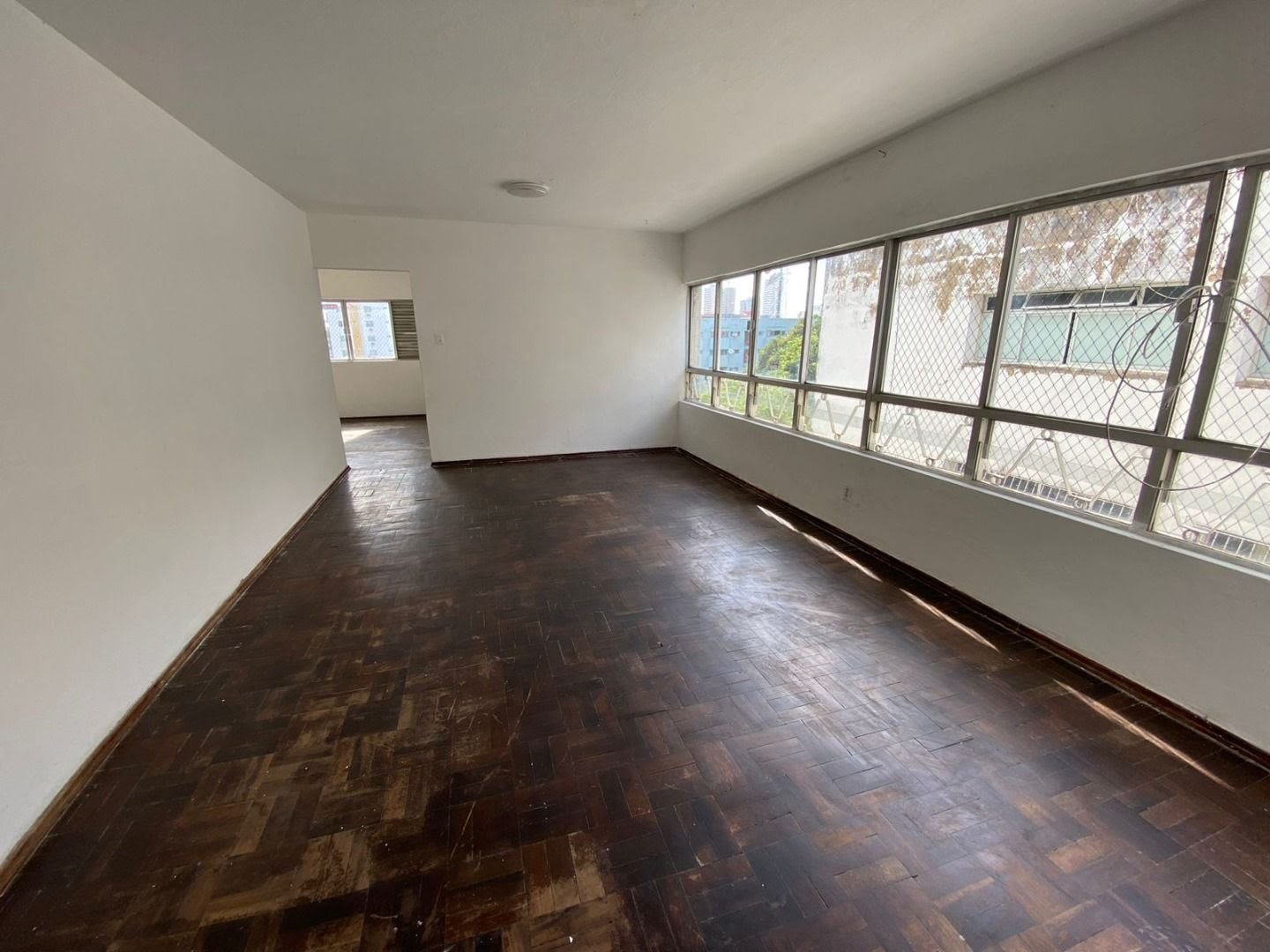 Apartamento à venda com 4 quartos, 1 banheiro, 1 vaga e 110m² no Madalena, Recife (PE) — foto 3 de 10