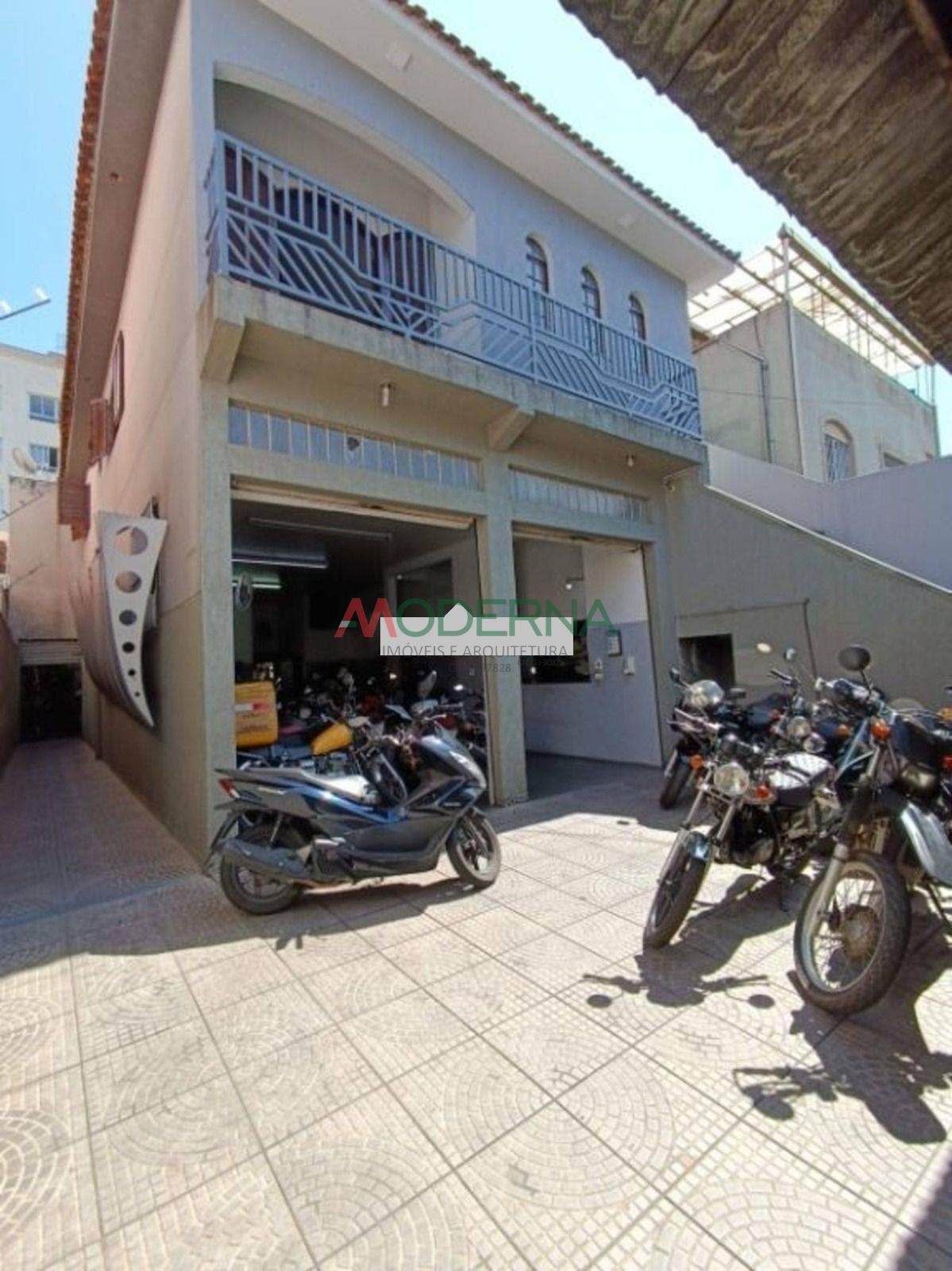 Casa à venda com 3 quartos, 1 suíte, 3 vagas e 326m² no Jardim Utinga, Santo André (SP) — foto 3 de 30
