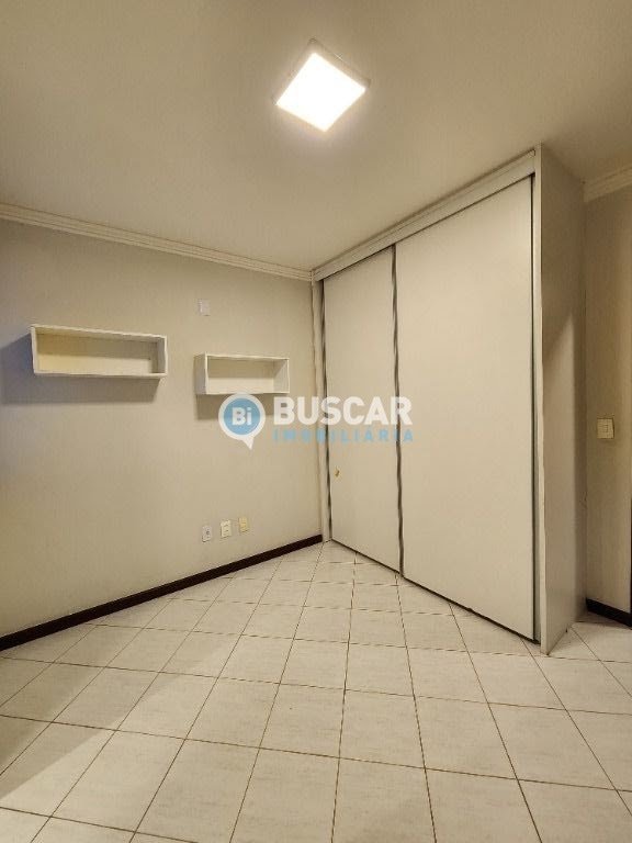 Casa à venda com 3 quartos, 3 suítes, 2 vagas e 200m² no Sim, Feira de Santana (BA) — foto 2 de 13