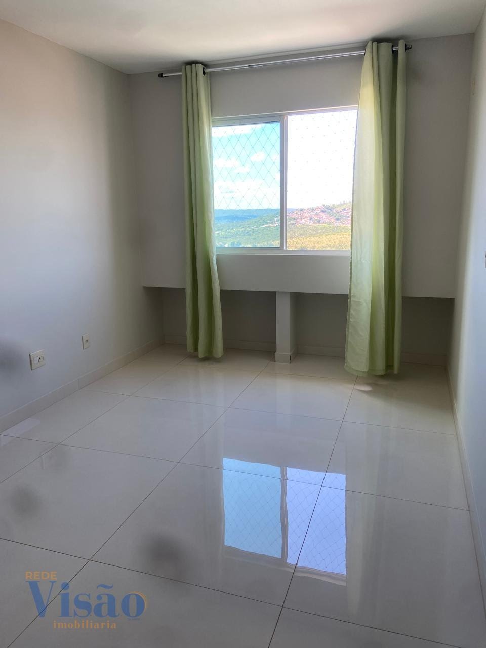 Apartamento à venda com 3 quartos, 1 suíte, 2 vagas e 100m² no Centro, Paracatu (MG) — foto 13 de 30
