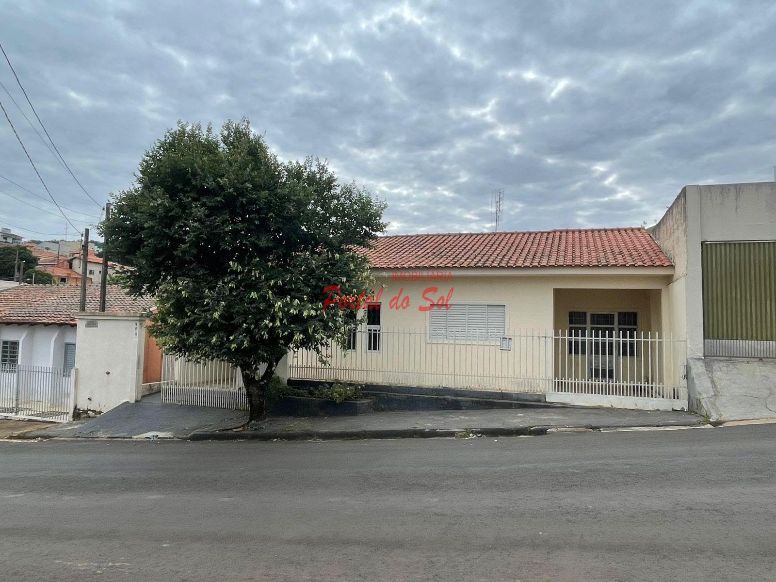 Casa à venda com 3 quartos, 1 banheiro e 1 vaga no Jardim São Pedro, Santo Antônio da Platina — foto principal