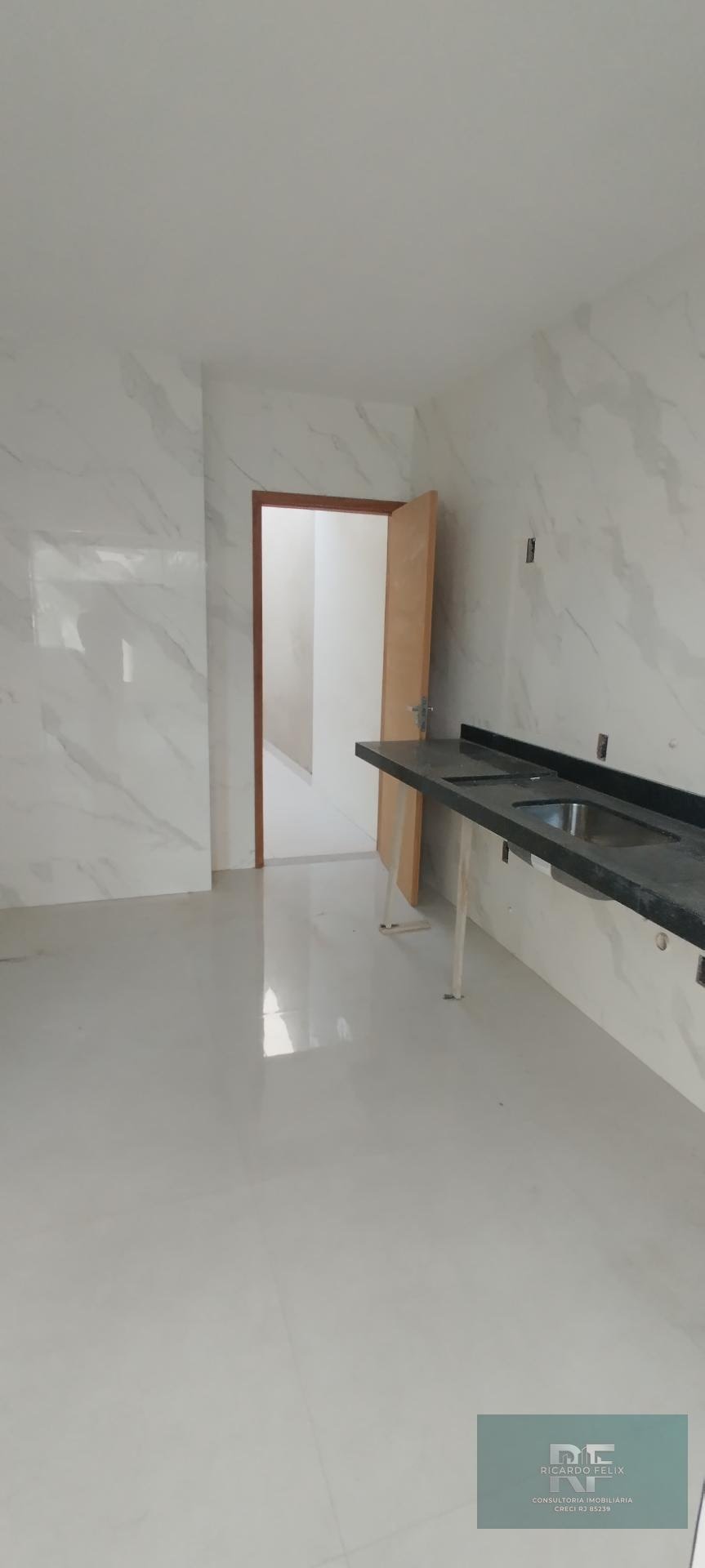 Casa à venda com 3 quartos, 1 suíte, 2 vagas e 90m² no Jardim Mariléa, Rio das Ostras (RJ) — foto 7 de 8