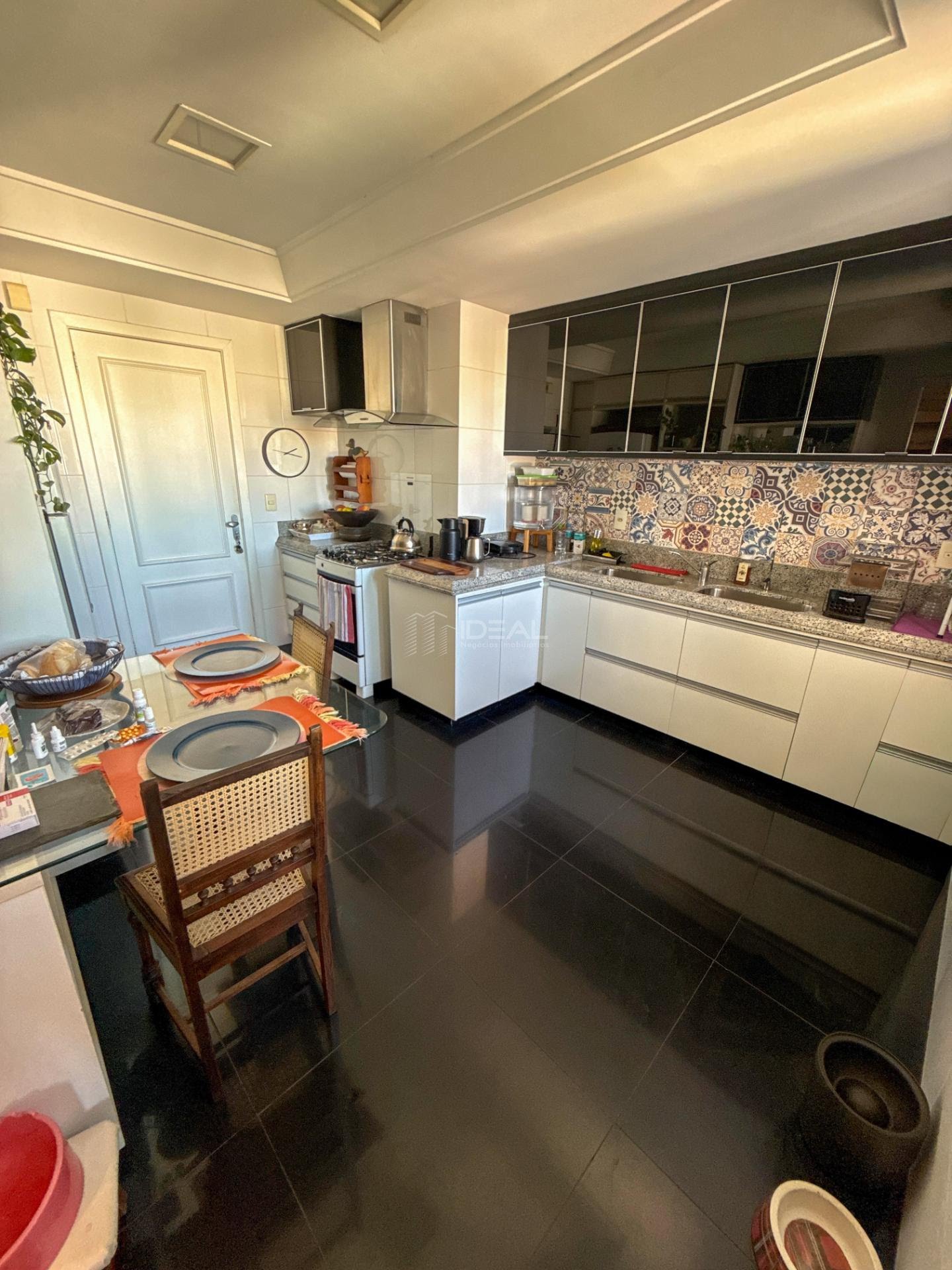 Apartamento à venda com 3 quartos, 1 suíte, 2 vagas e 169m² no Parque Tamandaré, Campos dos Goytacazes (RJ) — foto 27 de 30