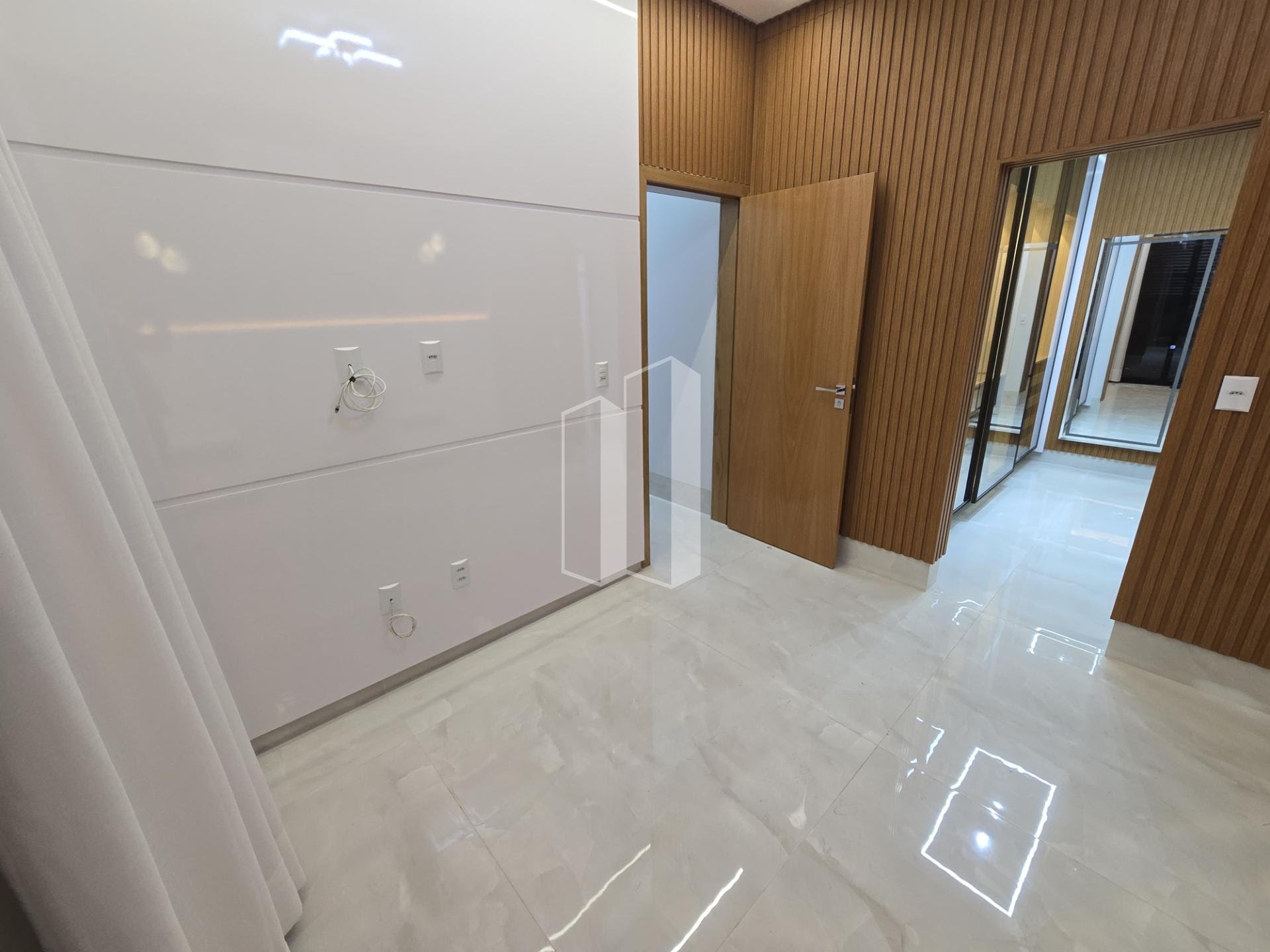 Casa à venda com 3 quartos, 3 suítes e 158m² no Parqville Pinheiros, Aparecida de Goiânia (GO) — foto 3 de 14