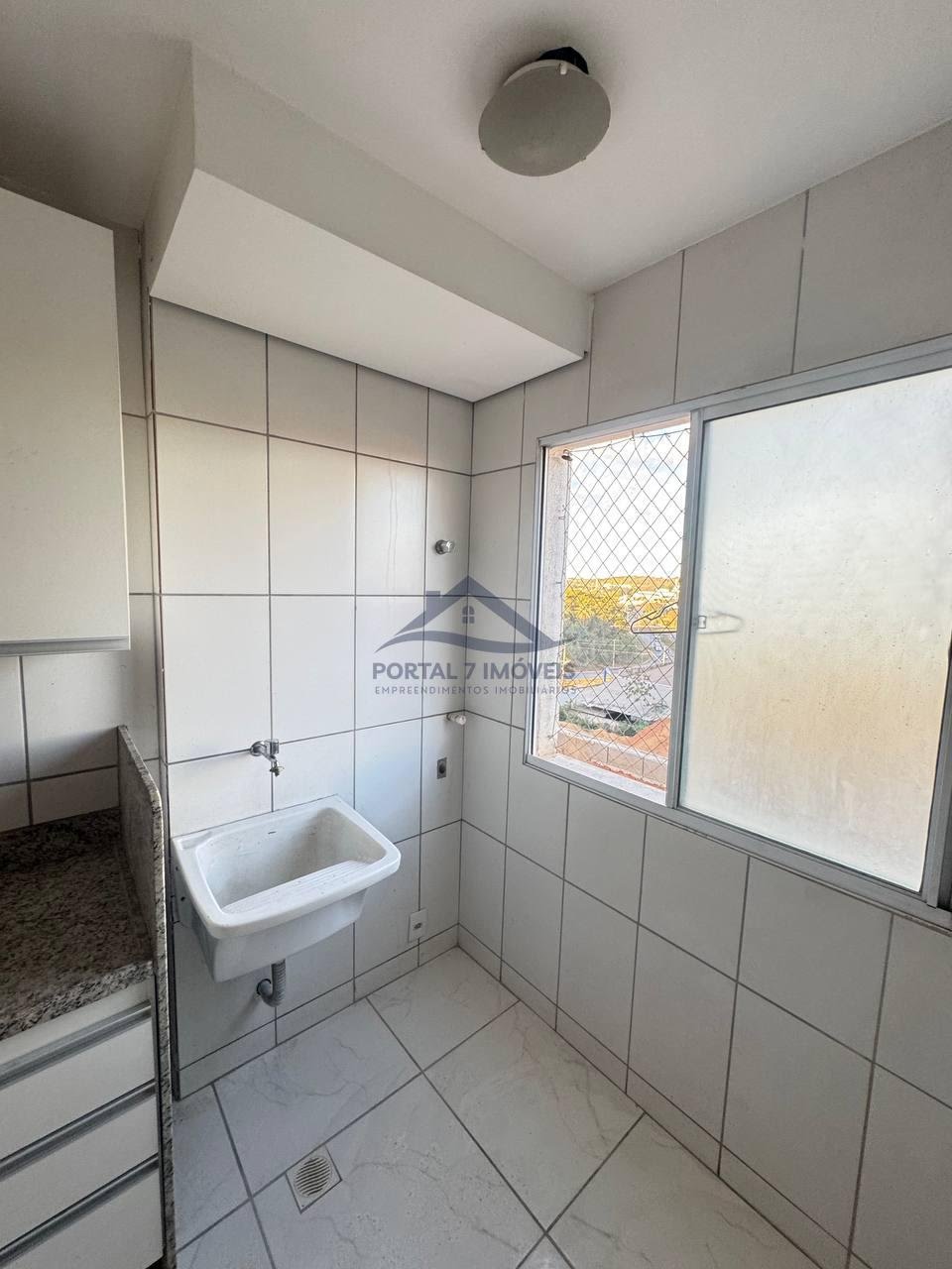 Apartamento à venda com 2 quartos, 1 banheiro, 1 vaga e 58m² no Vale das Palmeiras, Sete Lagoas (MG) — foto 9 de 10