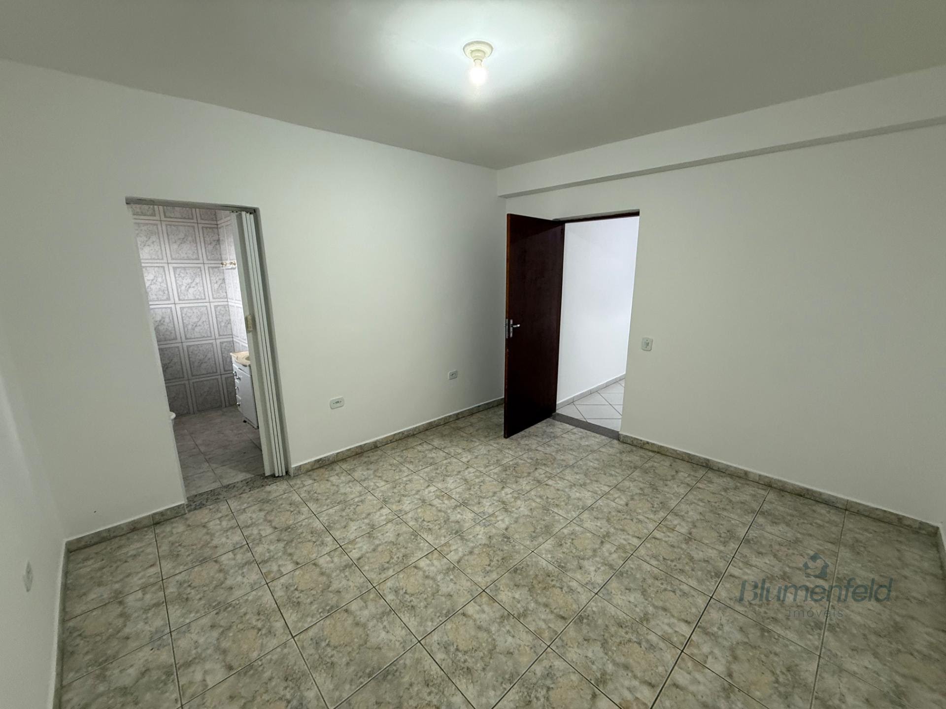 Casa à venda com 3 quartos, 1 suíte, 1 vaga e 180m² no Arujamérica, Arujá (SP) — foto 2 de 13