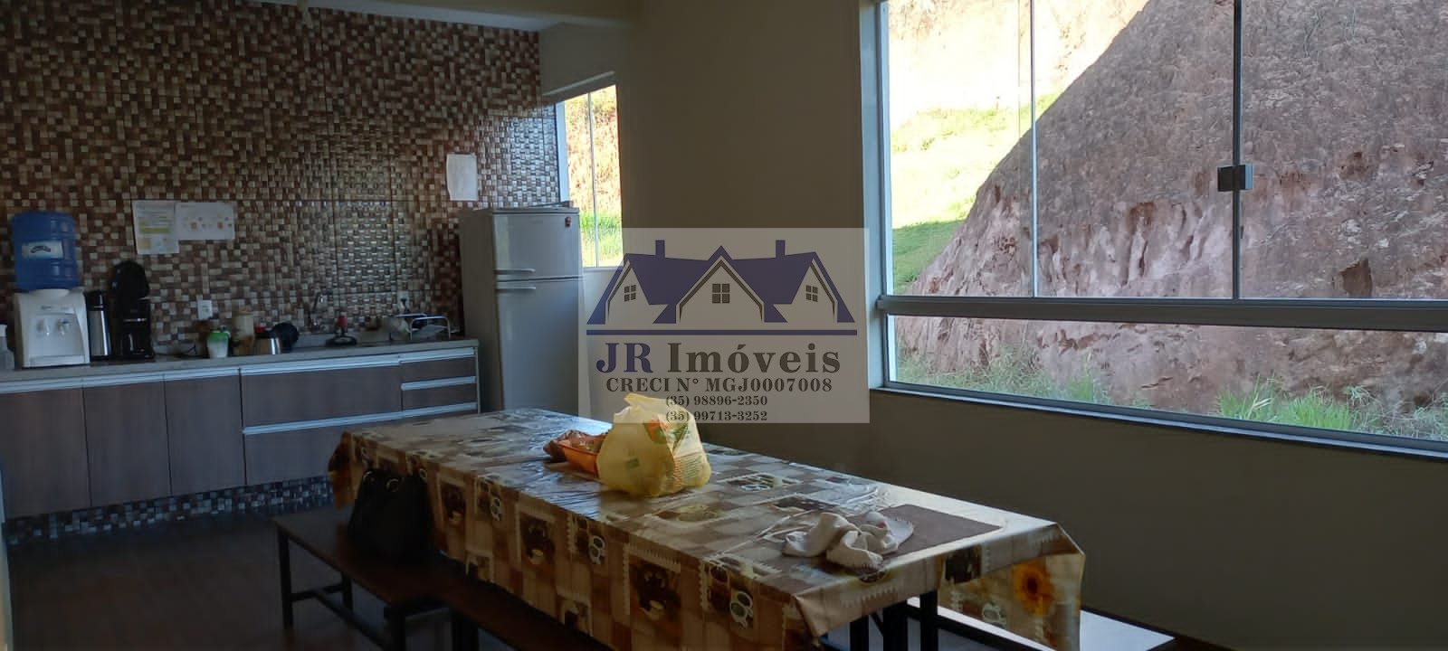 Comercial à venda com 2 banheiros e 750m² no Centro, Piranguçu (MG) — foto 14 de 21