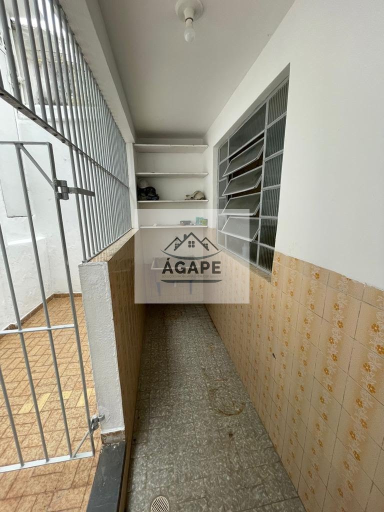 Casa à venda com 3 quartos, 2 banheiros, 3 vagas e 160m² no Jardim Capao Redondo, São Paulo (SP) — foto 8 de 11