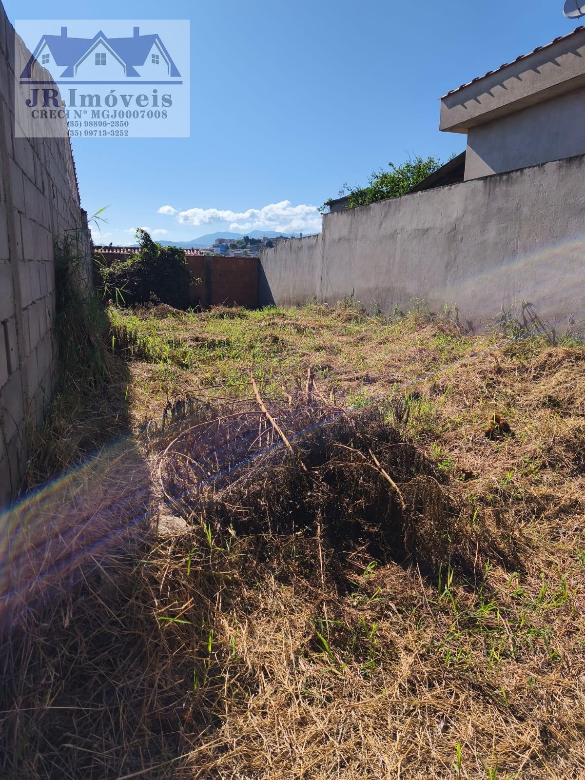 Terreno à venda com 120m² de terreno no Jardim Bernadete, Itajubá (MG) — foto 2 de 3